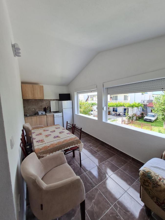 Demir Apartmani Donji Stoj Dış mekan fotoğraf