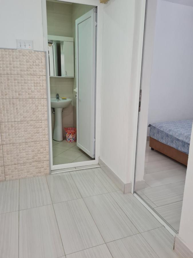 Demir Apartmani Donji Stoj Dış mekan fotoğraf