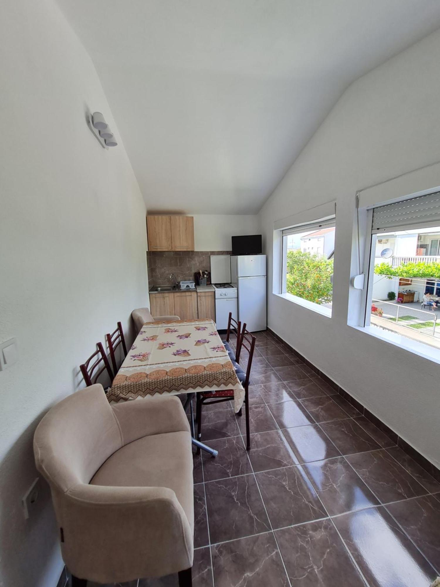 Demir Apartmani Donji Stoj Dış mekan fotoğraf